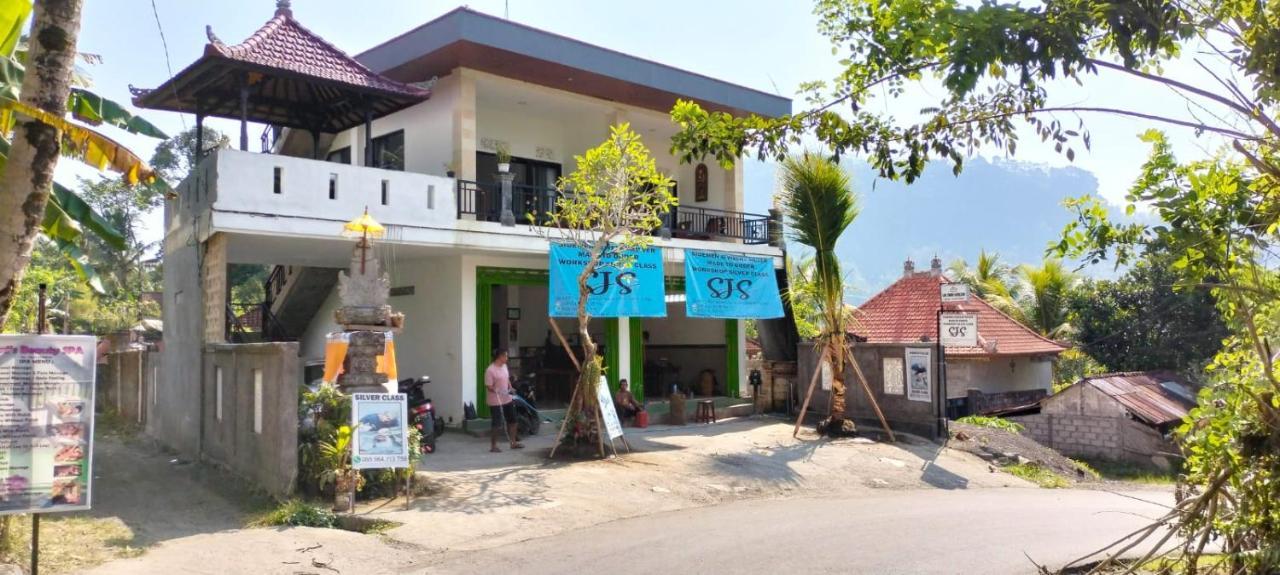 סיידמן Giri Swari Homestay מראה חיצוני תמונה